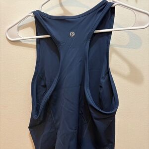 Lululemon size 6 cropped tank